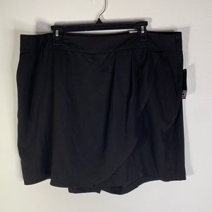 Liz Claiborne black shorts w skort flap Sz 18 new